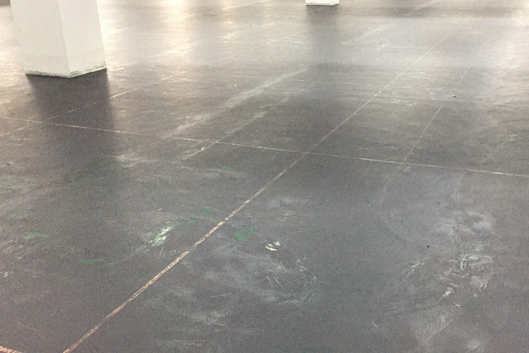 防靜電地坪漆,福州防靜電地坪工程_防靜電地坪漆廠家滄晟:靜電對人體的危險有哪些？