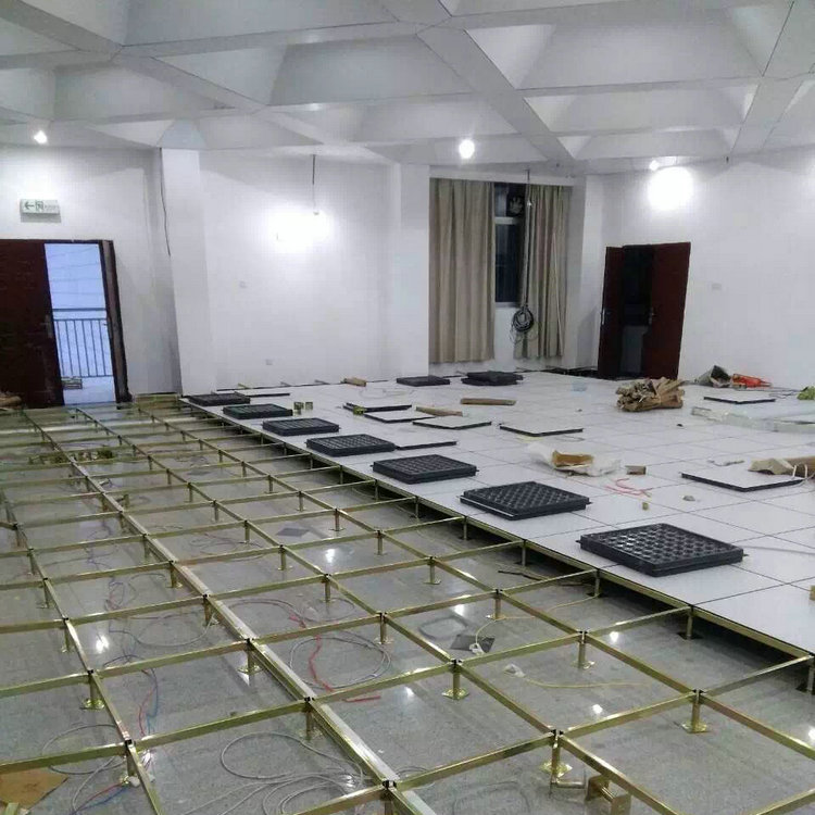 機(jī)房防靜電地板有幾種，機(jī)房為什么要采用防靜電地板