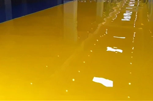 防水聚氨酯地坪出現(xiàn)地坪表面結(jié)皮、粗糙的原因